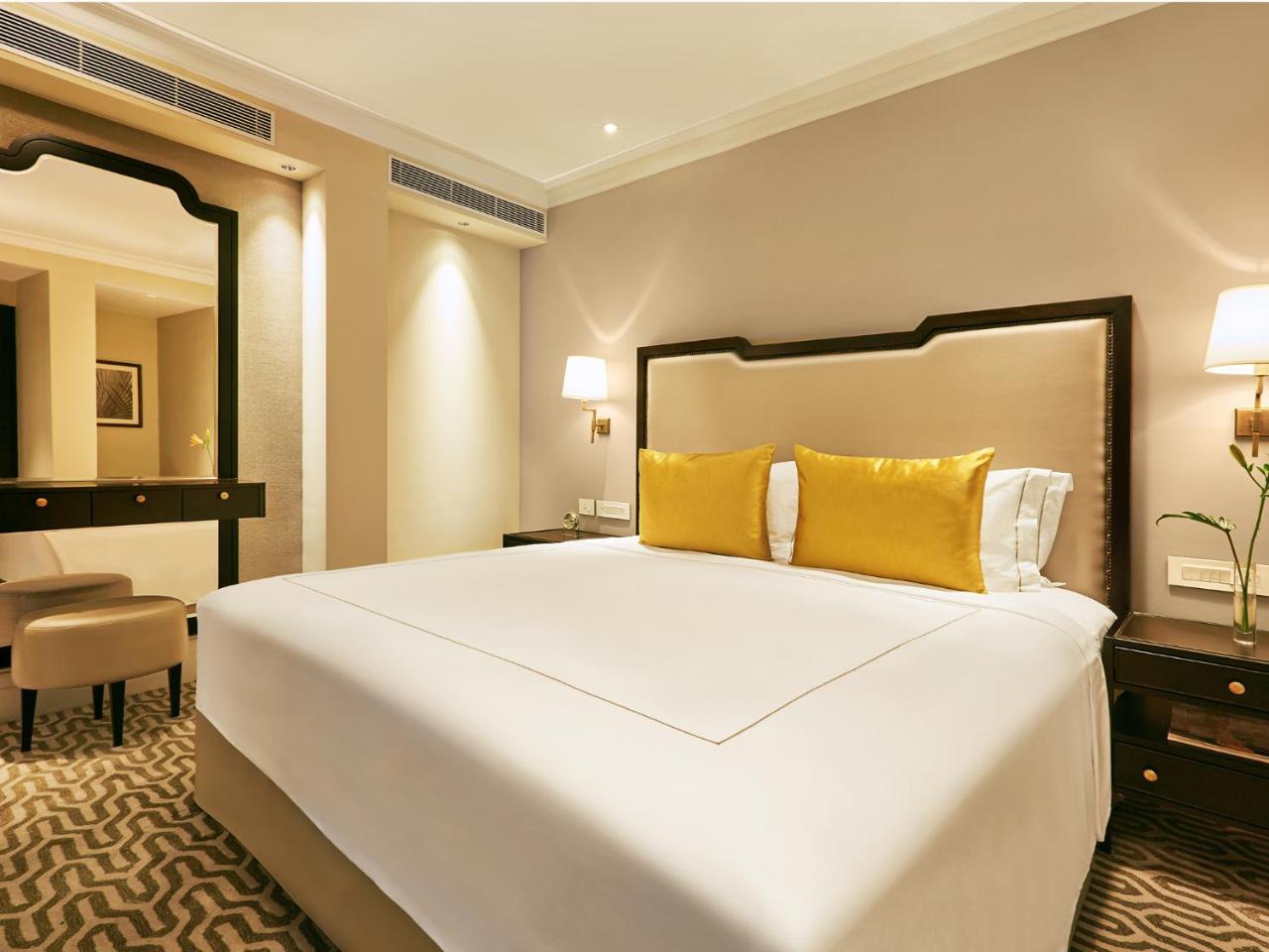 Hotel Taj Connemara, Chennai Esterno foto